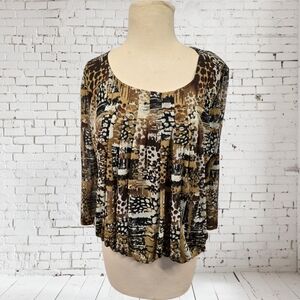 NWT R Q T Signature Style Leopard Print Women Top Blouse Long Sleeve RQT R.Q.T.